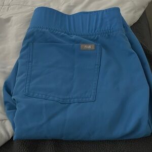 Sky blue figs srub set